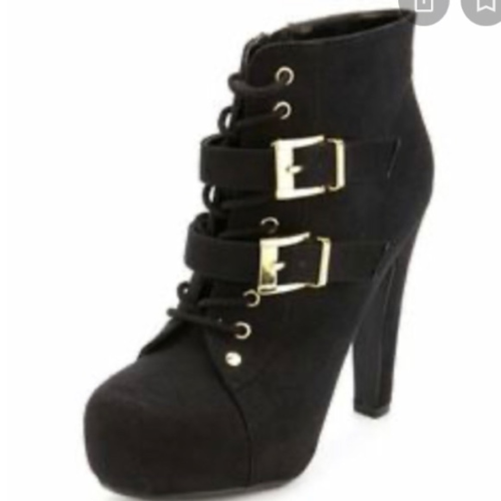 CHARLOTTE RUSSE BLACK HEELS